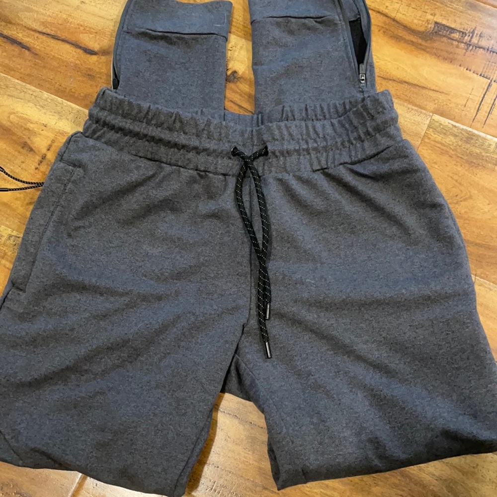 Alphalete Joggers